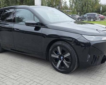 Черный БМВ iX, объемом двигателя 0 л и пробегом 98 тыс. км за 58800 $, фото 13 на Automoto.ua
