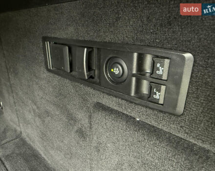 Черный БМВ iX, объемом двигателя 0 л и пробегом 46 тыс. км за 67999 $, фото 23 на Automoto.ua