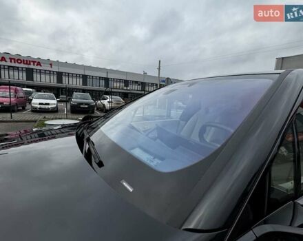 Черный БМВ iX, объемом двигателя 0 л и пробегом 27 тыс. км за 58500 $, фото 22 на Automoto.ua
