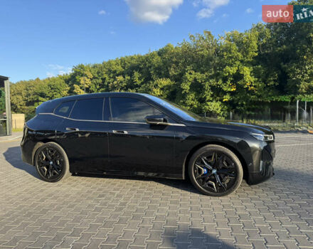 Черный БМВ iX, объемом двигателя 0 л и пробегом 6 тыс. км за 92000 $, фото 6 на Automoto.ua