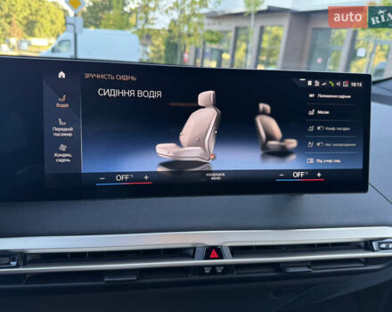 Черный БМВ iX, объемом двигателя 0 л и пробегом 72 тыс. км за 48500 $, фото 48 на Automoto.ua