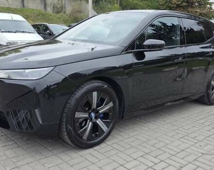 Черный БМВ iX, объемом двигателя 0 л и пробегом 98 тыс. км за 58800 $, фото 44 на Automoto.ua