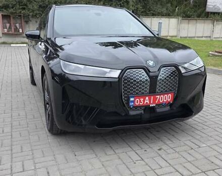 Черный БМВ iX, объемом двигателя 0 л и пробегом 98 тыс. км за 58800 $, фото 9 на Automoto.ua