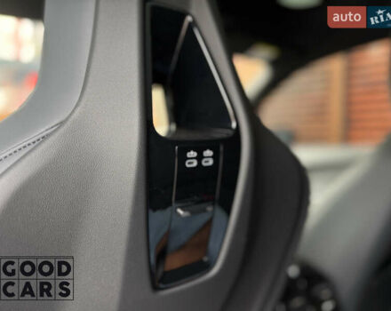 Черный БМВ iX, объемом двигателя 0 л и пробегом 38 тыс. км за 72000 $, фото 37 на Automoto.ua