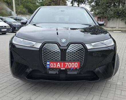 Черный БМВ iX, объемом двигателя 0 л и пробегом 98 тыс. км за 58800 $, фото 54 на Automoto.ua