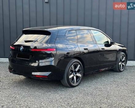 Черный БМВ iX, объемом двигателя 0 л и пробегом 17 тыс. км за 80900 $, фото 6 на Automoto.ua