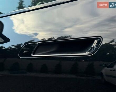 Черный БМВ iX, объемом двигателя 0 л и пробегом 17 тыс. км за 80900 $, фото 11 на Automoto.ua