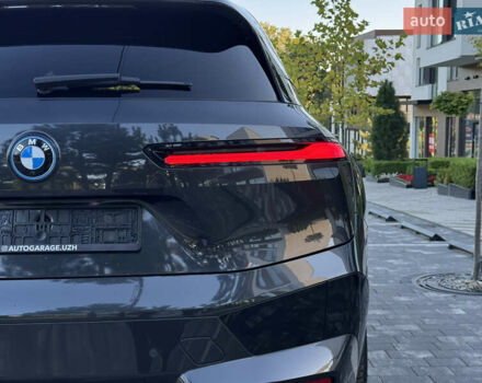 Черный БМВ iX, объемом двигателя 0 л и пробегом 72 тыс. км за 48500 $, фото 26 на Automoto.ua