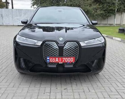 Черный БМВ iX, объемом двигателя 0 л и пробегом 98 тыс. км за 58800 $, фото 7 на Automoto.ua