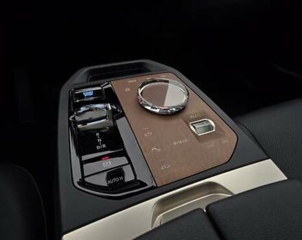 Черный БМВ iX, объемом двигателя 0 л и пробегом 98 тыс. км за 58800 $, фото 86 на Automoto.ua