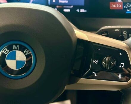 Черный БМВ iX, объемом двигателя 0 л и пробегом 62 тыс. км за 60390 $, фото 31 на Automoto.ua