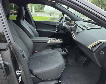 Черный БМВ iX, объемом двигателя 0 л и пробегом 98 тыс. км за 58800 $, фото 105 на Automoto.ua