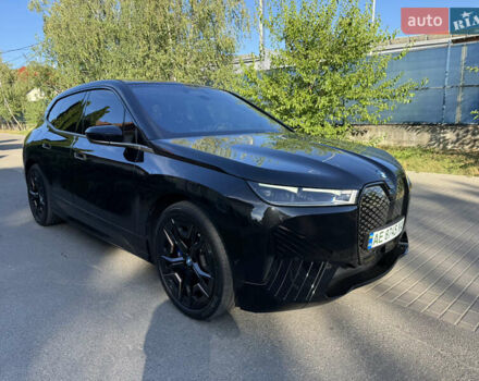 Черный БМВ iX, объемом двигателя 0 л и пробегом 5 тыс. км за 93532 $, фото 4 на Automoto.ua