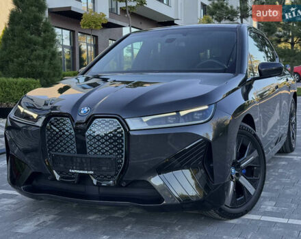 Черный БМВ iX, объемом двигателя 0 л и пробегом 72 тыс. км за 48500 $, фото 2 на Automoto.ua