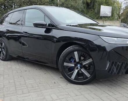 Черный БМВ iX, объемом двигателя 0 л и пробегом 98 тыс. км за 58800 $, фото 49 на Automoto.ua