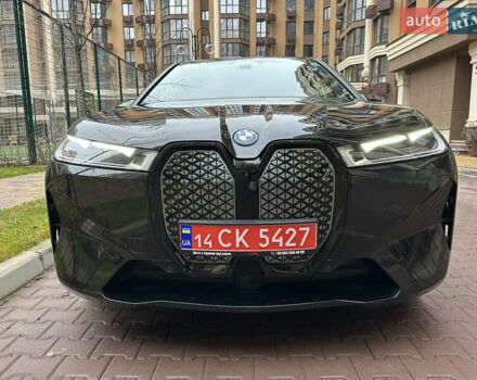 Чорний БМВ iX, об'ємом двигуна 0 л та пробігом 77 тис. км за 75900 $, фото 3 на Automoto.ua