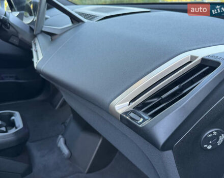 Черный БМВ iX, объемом двигателя 0 л и пробегом 72 тыс. км за 48500 $, фото 85 на Automoto.ua