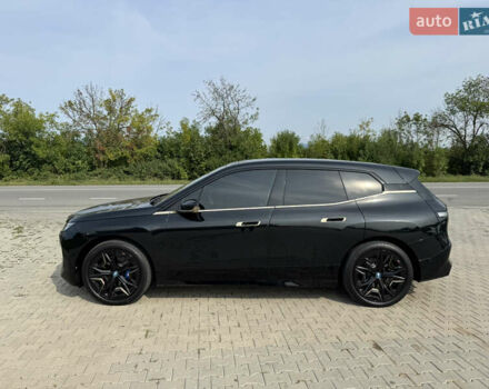 Черный БМВ iX, объемом двигателя 0 л и пробегом 6 тыс. км за 92000 $, фото 12 на Automoto.ua