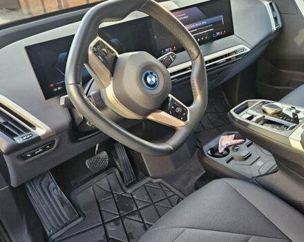 Чорний БМВ iX, об'ємом двигуна 0 л та пробігом 33 тис. км за 48100 $, фото 3 на Automoto.ua