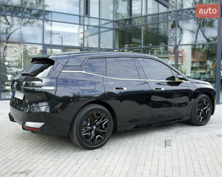 Черный БМВ iX, объемом двигателя 0 л и пробегом 5 тыс. км за 93532 $, фото 8 на Automoto.ua