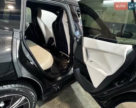 Черный БМВ iX, объемом двигателя 0 л и пробегом 27 тыс. км за 58500 $, фото 44 на Automoto.ua