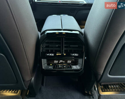 Черный БМВ iX, объемом двигателя 0 л и пробегом 72 тыс. км за 48500 $, фото 88 на Automoto.ua