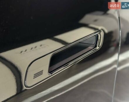 Черный БМВ iX, объемом двигателя 0 л и пробегом 62 тыс. км за 60390 $, фото 15 на Automoto.ua