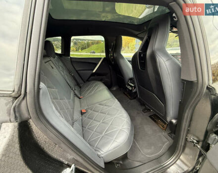 Черный БМВ iX, объемом двигателя 0 л и пробегом 46 тыс. км за 67999 $, фото 24 на Automoto.ua