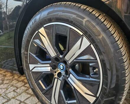 Чорний БМВ iX, об'ємом двигуна 0 л та пробігом 33 тис. км за 48100 $, фото 2 на Automoto.ua