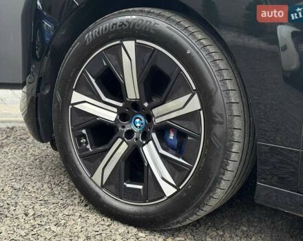 Черный БМВ iX, объемом двигателя 0 л и пробегом 17 тыс. км за 80900 $, фото 12 на Automoto.ua