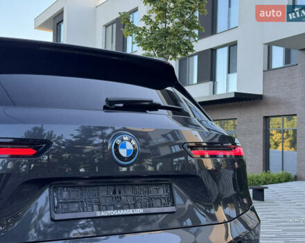 Черный БМВ iX, объемом двигателя 0 л и пробегом 72 тыс. км за 48500 $, фото 27 на Automoto.ua