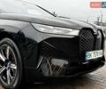 Черный БМВ iX, объемом двигателя 0 л и пробегом 27 тыс. км за 58500 $, фото 9 на Automoto.ua