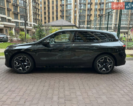 Чорний БМВ iX, об'ємом двигуна 0 л та пробігом 77 тис. км за 75900 $, фото 7 на Automoto.ua