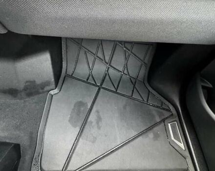 Черный БМВ iX, объемом двигателя 0 л и пробегом 27 тыс. км за 58500 $, фото 32 на Automoto.ua