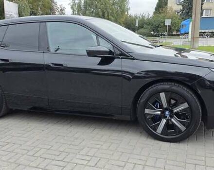 Черный БМВ iX, объемом двигателя 0 л и пробегом 98 тыс. км за 58800 $, фото 15 на Automoto.ua
