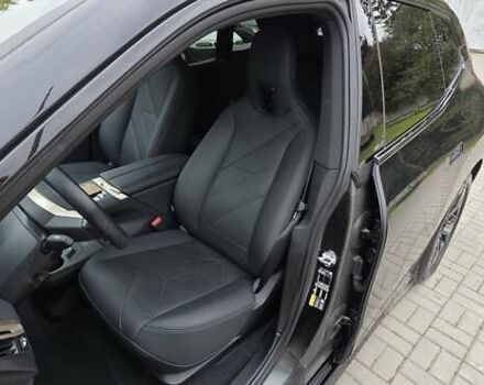 Черный БМВ iX, объемом двигателя 0 л и пробегом 98 тыс. км за 58800 $, фото 80 на Automoto.ua