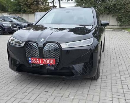 Черный БМВ iX, объемом двигателя 0 л и пробегом 98 тыс. км за 58800 $, фото 5 на Automoto.ua