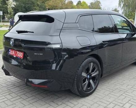 Черный БМВ iX, объемом двигателя 0 л и пробегом 98 тыс. км за 58800 $, фото 25 на Automoto.ua