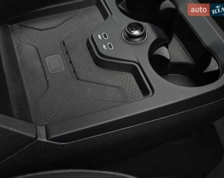 Черный БМВ iX, объемом двигателя 0 л и пробегом 98 тыс. км за 58800 $, фото 115 на Automoto.ua