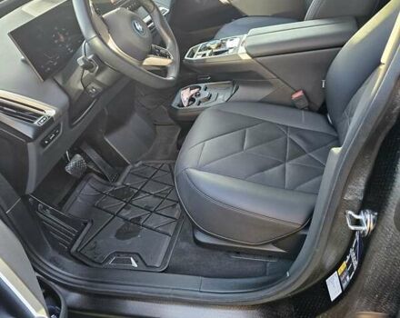 Чорний БМВ iX, об'ємом двигуна 0 л та пробігом 33 тис. км за 48100 $, фото 4 на Automoto.ua