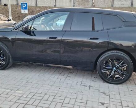 Черный БМВ iX, объемом двигателя 0 л и пробегом 48 тыс. км за 64999 $, фото 39 на Automoto.ua