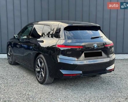 Черный БМВ iX, объемом двигателя 0 л и пробегом 17 тыс. км за 80900 $, фото 4 на Automoto.ua