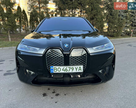 Черный БМВ iX, объемом двигателя 0 л и пробегом 23 тыс. км за 48999 $, фото 11 на Automoto.ua