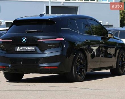 Черный БМВ iX, объемом двигателя 0 л и пробегом 42 тыс. км за 79000 $, фото 6 на Automoto.ua