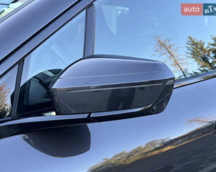 Черный БМВ iX, объемом двигателя 0 л и пробегом 72 тыс. км за 48500 $, фото 20 на Automoto.ua