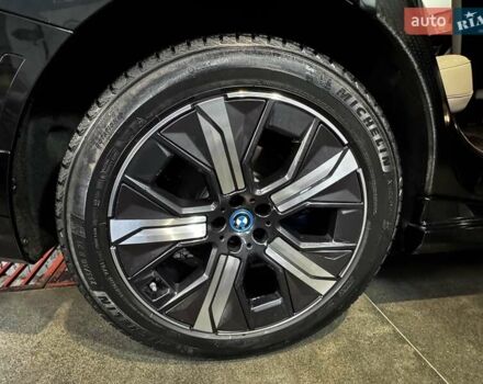 Черный БМВ iX, объемом двигателя 0 л и пробегом 27 тыс. км за 58500 $, фото 48 на Automoto.ua