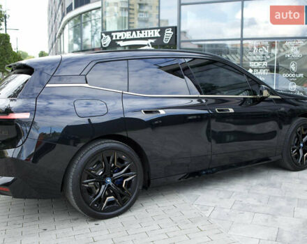 Черный БМВ iX, объемом двигателя 0 л и пробегом 5 тыс. км за 93532 $, фото 5 на Automoto.ua