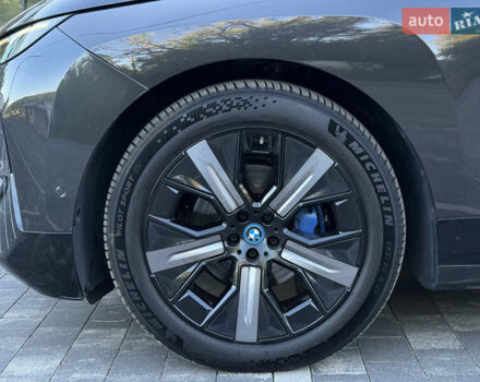 Черный БМВ iX, объемом двигателя 0 л и пробегом 72 тыс. км за 48500 $, фото 10 на Automoto.ua