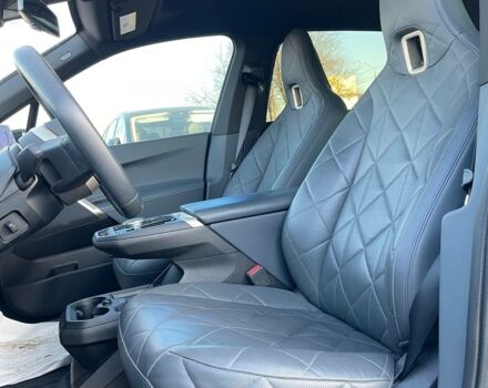 Черный БМВ iX, объемом двигателя 0 л и пробегом 14 тыс. км за 67300 $, фото 10 на Automoto.ua