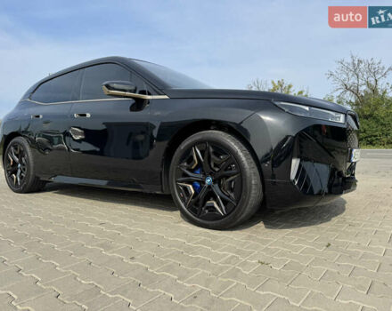 Черный БМВ iX, объемом двигателя 0 л и пробегом 6 тыс. км за 92000 $, фото 4 на Automoto.ua